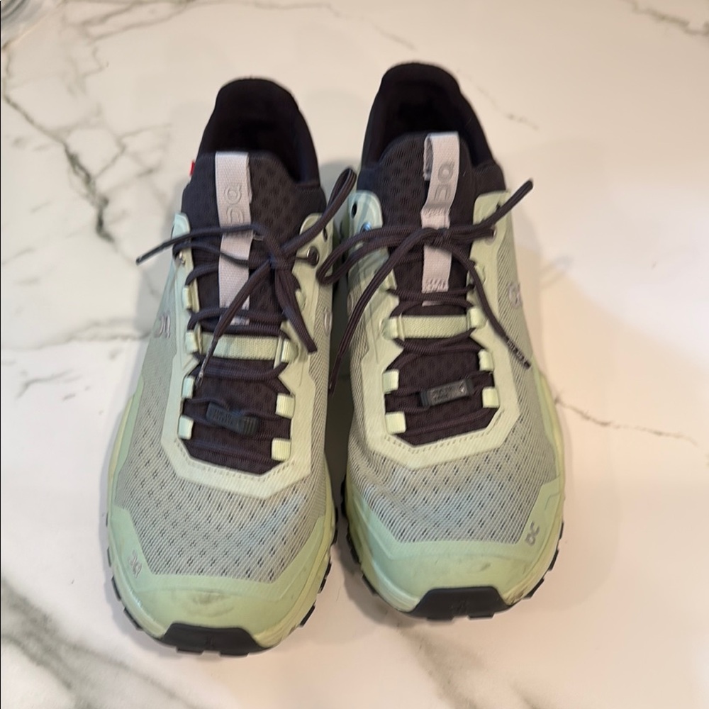 On Running Athletic Shoes - Green and Black